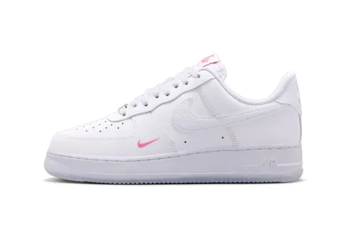 Nike Air Force 1 Low「White Lotus」采用爬虫纹理与冰蓝色鞋底
