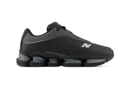 New Balance 推出前卫轻量新作 2000 Sleek 流线鞋型