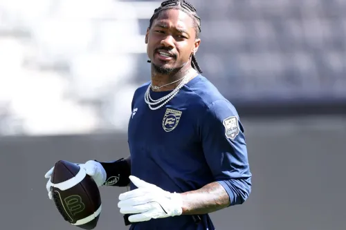 Stefon Diggs 将与 Washington Commanders 签下 1 年合约