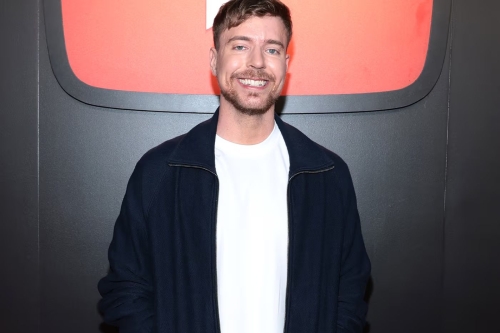 MrBeast 刷新历史纪录成为首位突破 4 亿订阅的 YouTuber