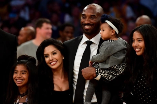 Vanessa Bryant 透露将为粉丝们向 Nike 争取能更简单入手 Kobe 复刻系列