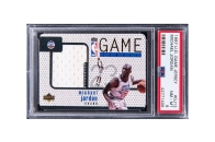 亲笔签名 Michael Jordan Upper Deck 球衣卡创下 425 万美元成交天价纪录