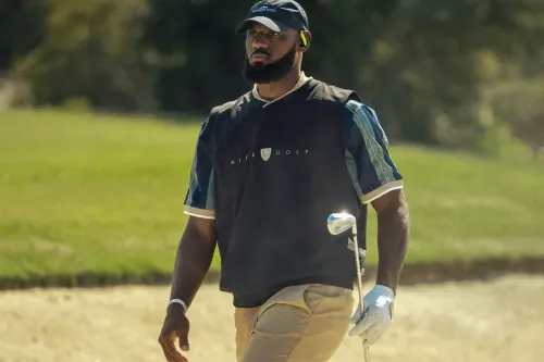 LeBron James 与 PGA TOUR 合作举办首届 Akron 高尔夫球邀请赛