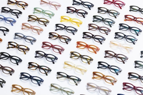 白山眼镜店经典型号 HANK 面世 50 周年推出 50 种配色限量纪念版