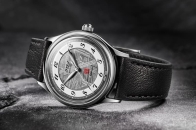 Hajime Asaoka 推出 Kurono Tokyo 首款陨石腕表「Inseki」