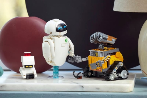 LEGO 推出经典电影《机器人总动员 WALL-E》全新积木套装