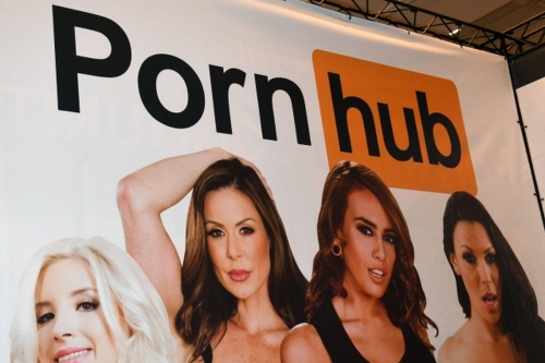 Pornhub 的 YouTube 频道被封，原因是“多次触犯”社群规定