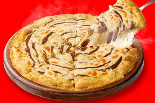 Pizza Hut Japan 推出「可以饮」Cheese Curry Pizza 芝味咖喱酱爆汁登场