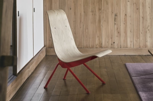 Vitra 重新复刻法国传奇设计大师 Jean Prouvé 晚年知名作品：The Antony Chair