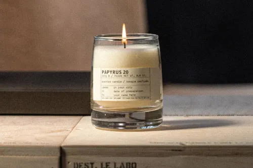 Le Labo 经典香氛蜡烛系列迎来最新成员 PAPYRUS 20