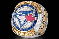 细看 Toronto Blue Jays「Iced Out」2025 ALCS 冠军戒指设计细节