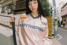VANDYTHEPINK 发布限量交易卡与夏日街头胶囊系列