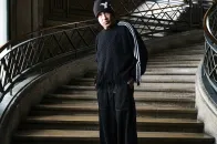 Y-3 邀请传奇滑板手 Mark Gonzales 演绎 2026 年秋冬系列企划