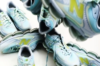 999HUMANITY 推出限定版 New Balance ABZORB 2000 鞋款