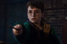 HBO《Harry Potter》剧集最新预告公开，主角三人组获分入 Gryffindor