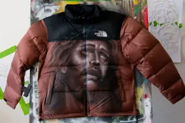 Awake NY 与 The North Face 正式发布 50 件手工度身订制 Nuptse 外套
