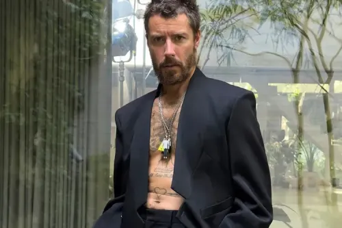 Givenchy 携手 Juergen Teller 打造 Sarah Burton 首个男装形象广告