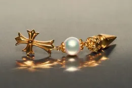 MIKIMOTO 与 Chrome Hearts 再度联乘推出 22K 黄金珠宝系列