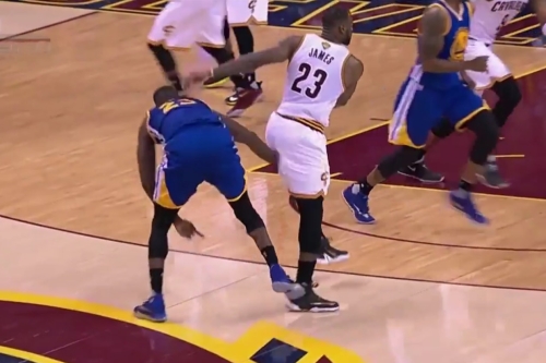 新希望－Warriors 大将 Draymond Green 被判一级恶意犯规 总决赛第 5 场将被停赛