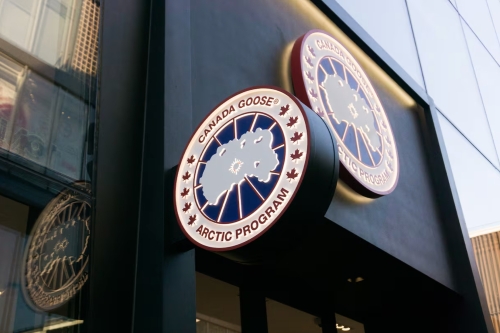 传安踏和波司登竞购 CANADA GOOSE 加拿大鹅