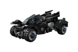 LEGO 犹如坦克般的「Arkham」蝙蝠车能在崎岖地形上弹跳