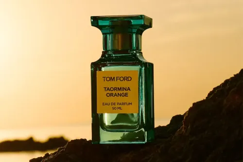 将西西里海岸的夏日果香尽收瓶中!Tom Ford Beauty 全新香水 TAORMINA ORANGE 登埸