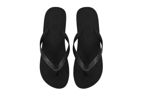 JJJJound「Black Linen」胶囊系列 Flip Flop 全黑人字拖
