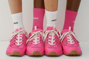 Jacquemus × Nike Humara 最新粉色联名鞋款正式登场