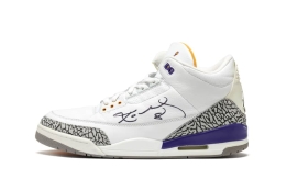 Kobe Bryant 传奇实战着用 Air Jordan 3 PE 鞋款破纪录现身拍卖市场