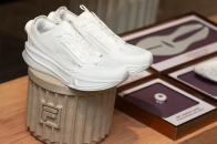 FILA 发布 AURA 商务跑鞋