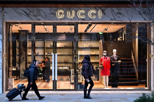 Gucci 复苏乏力：2026 年一季度 Kering 股价暴跌 9.3%