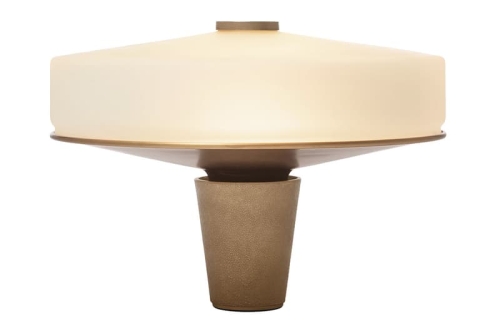 Aesop 发布手工打造 Aposē 台灯