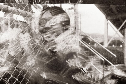 走过乐团 10 年洗礼:音乐创作人杨世暄发行首张个人 EP《普通活着》