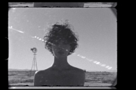 Nadia Lee Cohen 与 Scarlett Carlos Clarke 推出谜样新摄影集《Podunk》