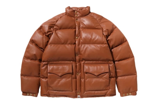 BAPE® 重启经典 LEATHER CLASSIC DOWN 皮革羽绒衣，奢华 25 周年限定回归