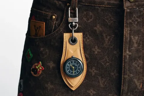 Louis Vuitton Monterey 腕表以亮面黑与经典绿色调回归