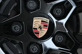 保时捷 Porsche 将产量削减至 20 万辆，并打造售价 57.4 万美元的 S1 超级跑车