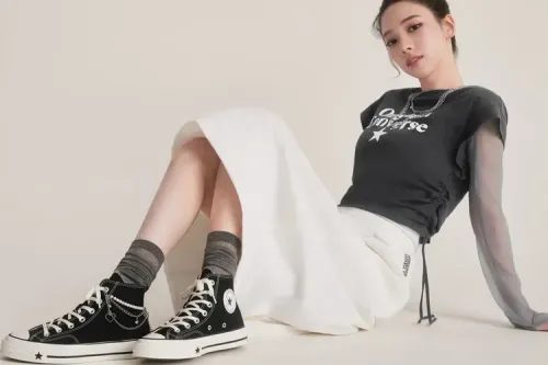 aespa 成员柳智敏 KARINA 正式加入 CONVERSE 大家庭