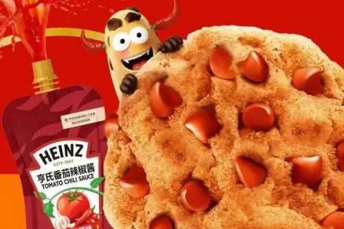 Chips Ahoy 携手 Heinz 于中国推出番茄甜辣口味曲奇