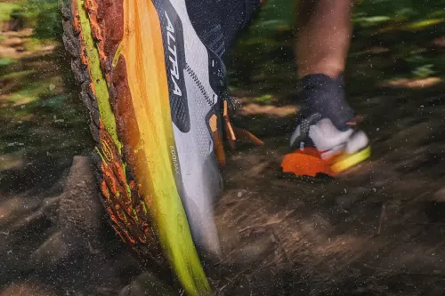 ALTRA 推出全新 Olympus 7 鞋款，搭载 Altra EGO™ MAX 中底泡棉