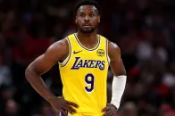 LeBron 宣布离队前数小时，Lakers 先锁死 Bronny 全额保障合约