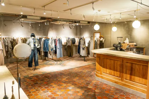 走进 Nigel Cabourn 全新 Omotesando 旗舰店及品牌首间咖啡店