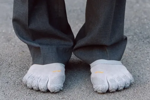 Suicoke FW26「FIELD TEST」鞋履系列完整登场
