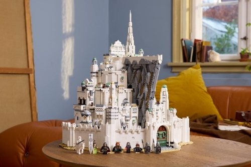 LEGO 正式发布 Icons 系列新品《The Lord of the Rings: Minas Tirith》