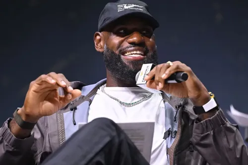 LeBron James 开设全新高尔夫球 YouTube 频道