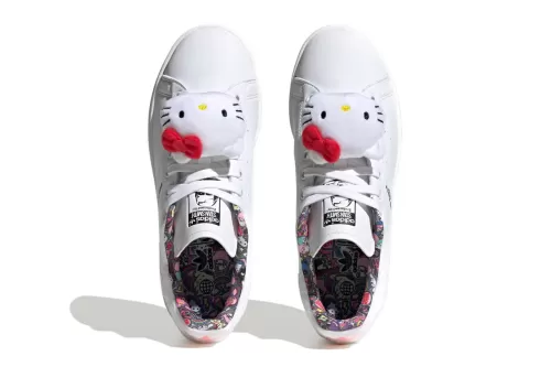 adidas Stan Smith 现在你可以把心爱的 Hello Kitty 穿在脚上