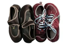 率先预览 sunlovetour × New Balance Minimus 联乘鞋款