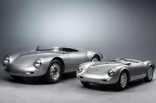 保时捷 Porsche 推出经典 550 Spyder 八成比例电动复刻车，全球限量 250 台
