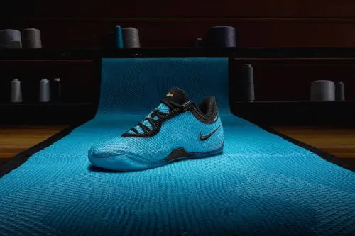 更轻、更犀利、更灵敏，Nike 发布 LeBron 24 勒布朗·詹姆斯签名鞋