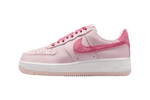 Nike 推出「Pearl Pink/White」心形吊饰 Nike Air Force 1 Low 情人节限定配色鞋款